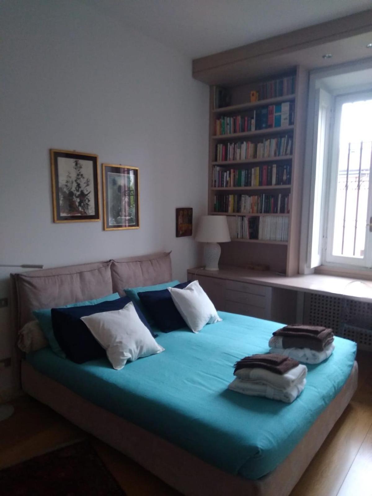 Casa Mari - Free Secure Parking, Breakfast, Private Bathroom, Wifi, Garden, Aircon, 3 Min Walk To Metro And Train Station มิลาน ภายนอก รูปภาพ